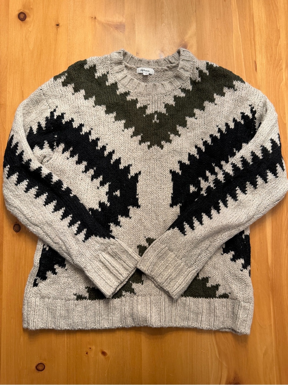 Reitmans Gray Crewneck Sweater with Black & Olive Geometric Pattern